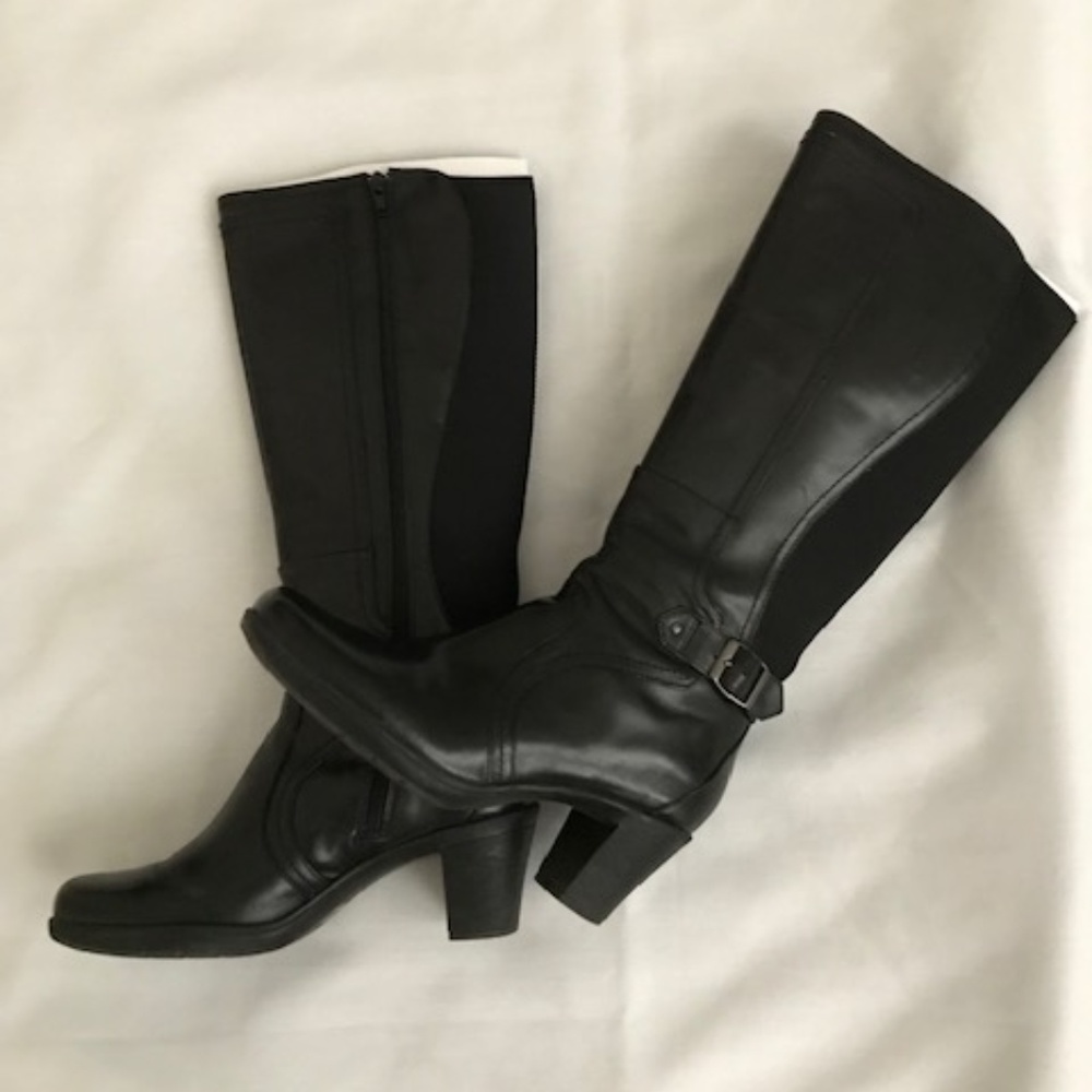 Clarks Black boot